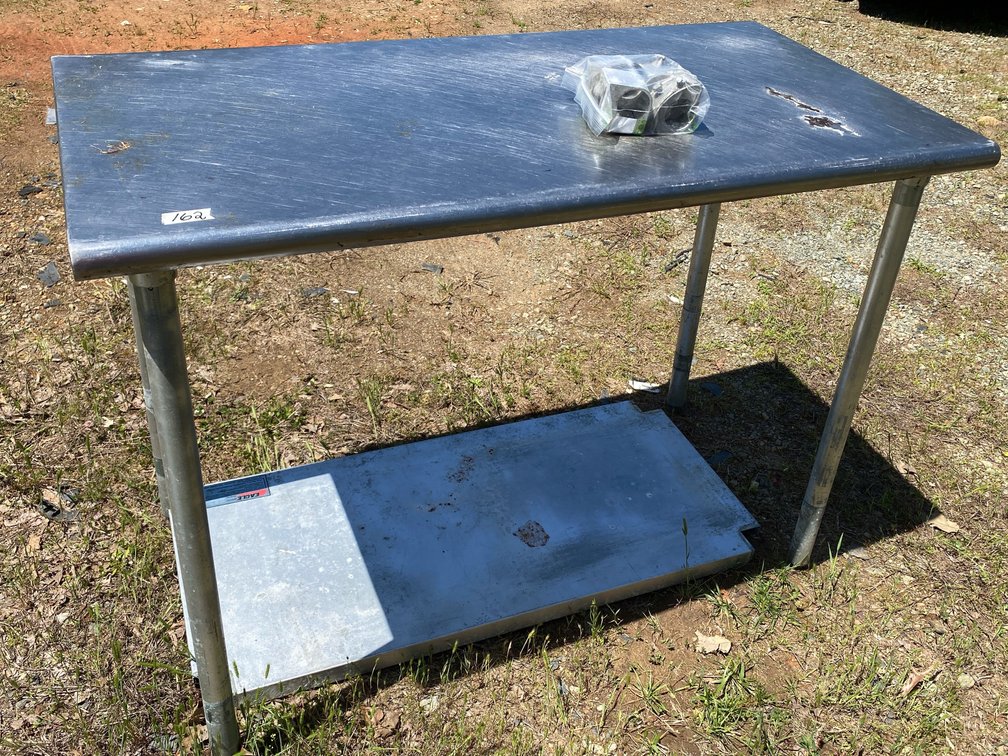 Stainless steel prep table