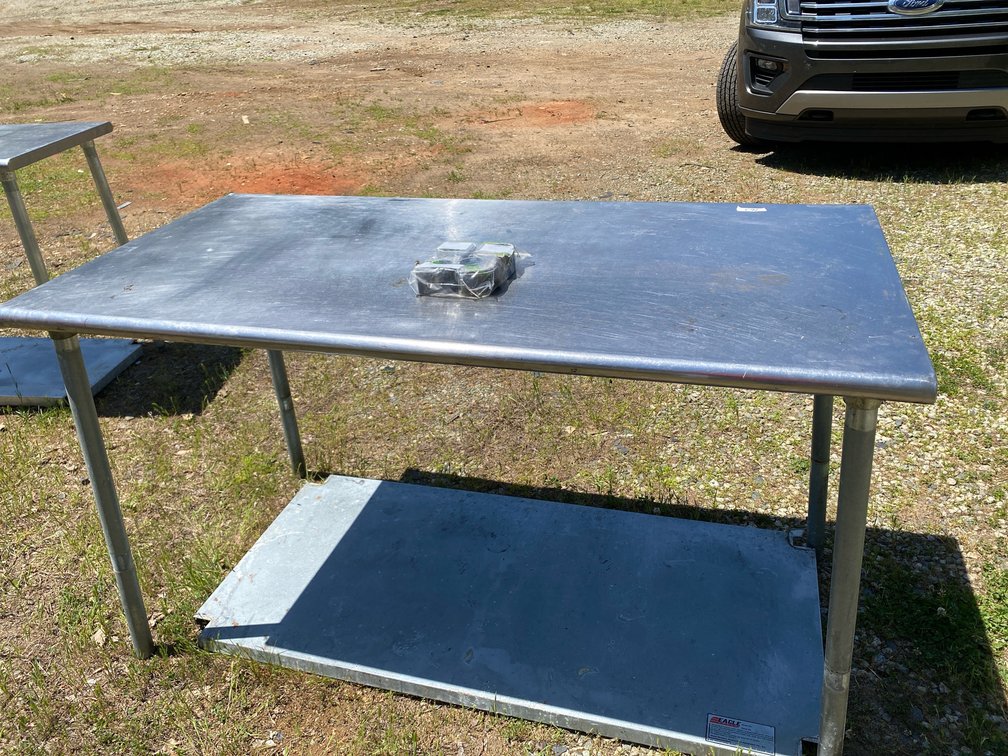 Stainless steel prep table