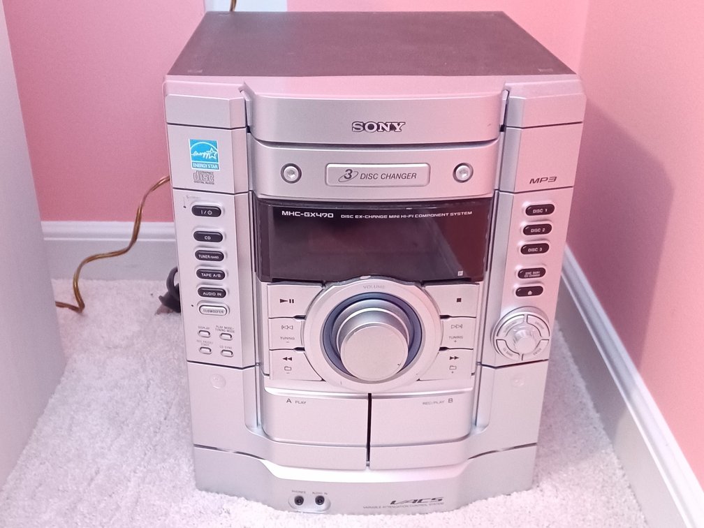 Sony 3 Disc CD Player and Radio