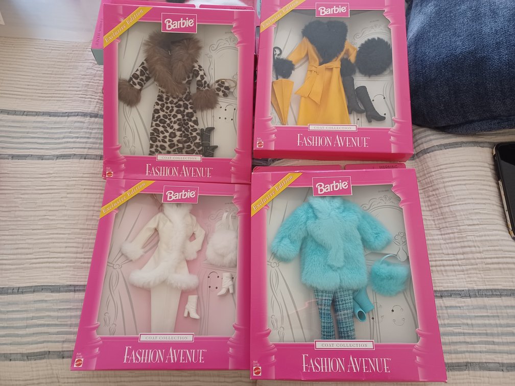 Barbie Fashion Avenue Coat Collection