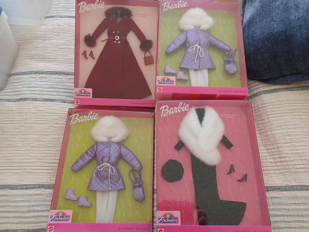 Barbie Fashion Avenue Coat Collection
