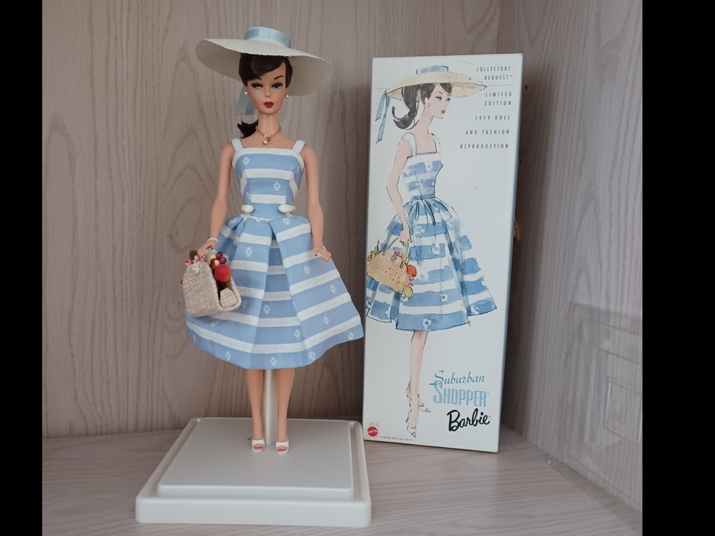 Suburban Shopper Barbie