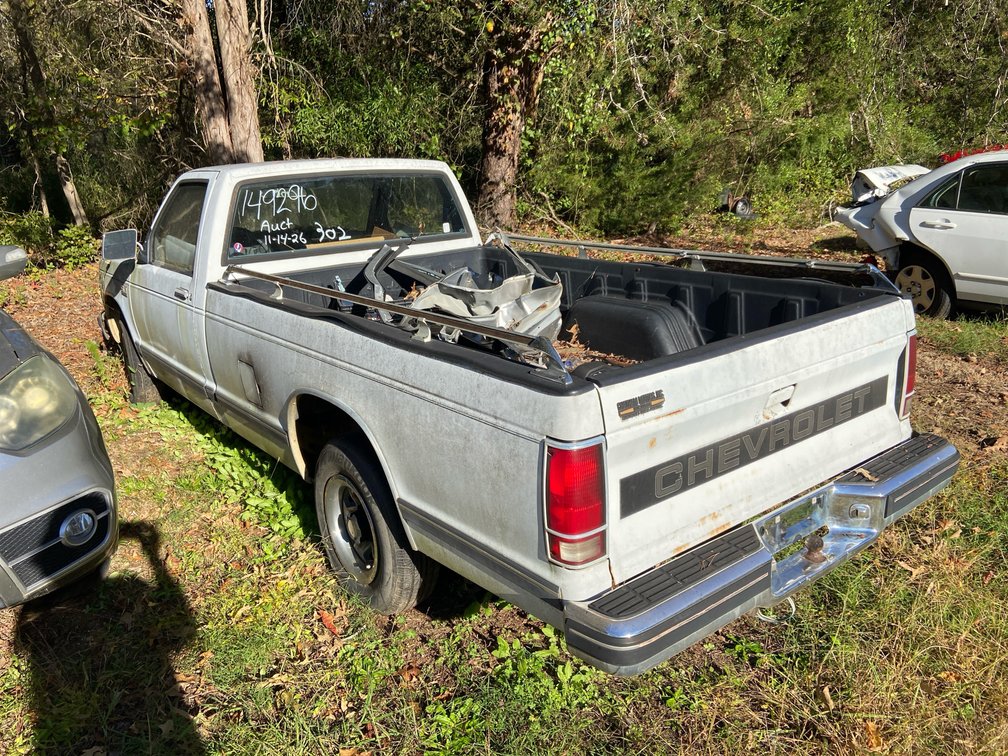 1987  Chevrolet  S-10  VIN #  1GCCS14R3H2149296