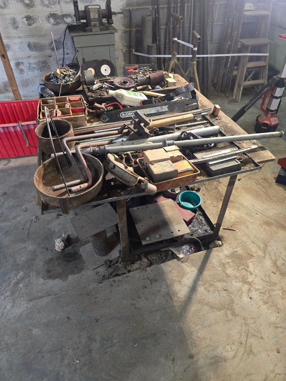 Rolling Table & Contents