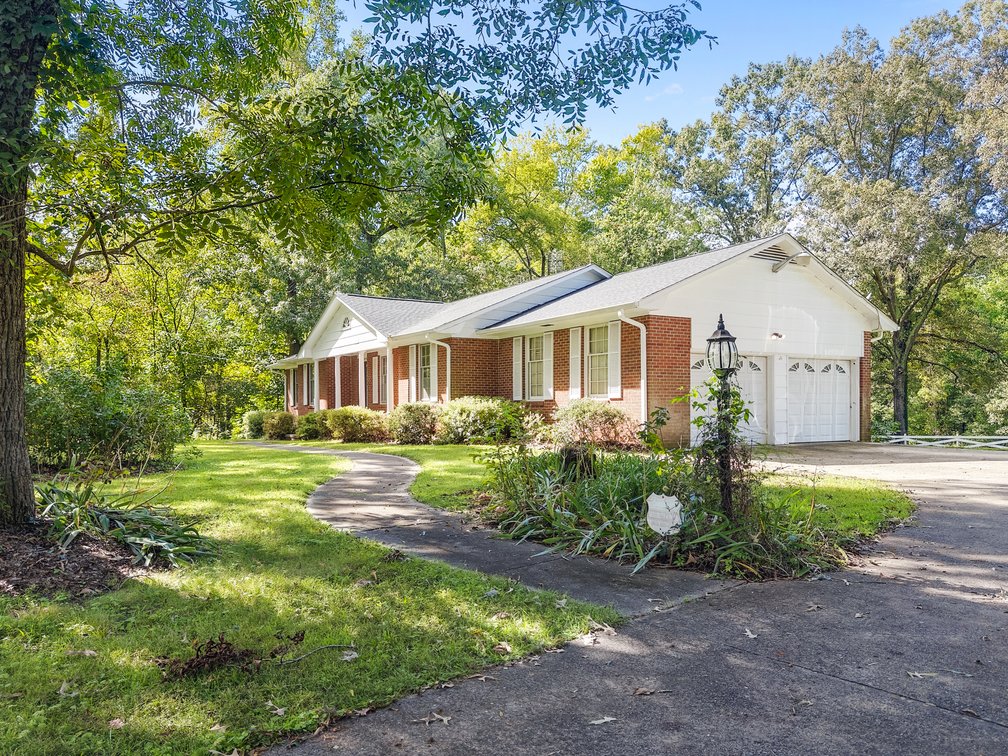 Image for 206 Ellington Road