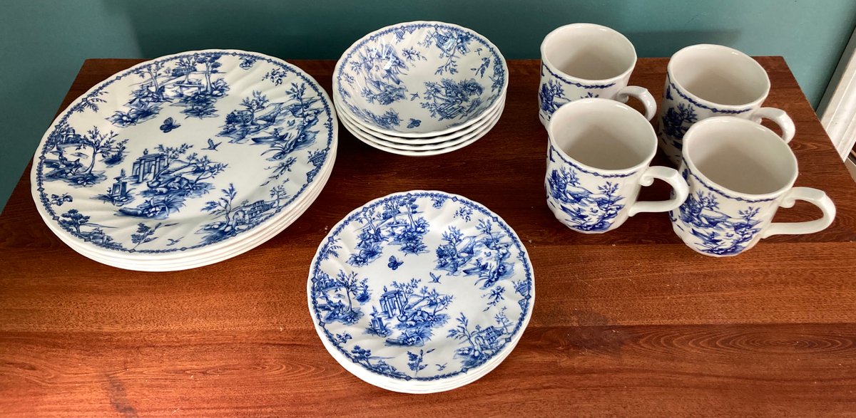 Churchill Swirl China-10” Dinner, Berry Bowls, Bread Plates & Teacups, 4ea