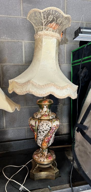 Capodimonte-Style Lamp