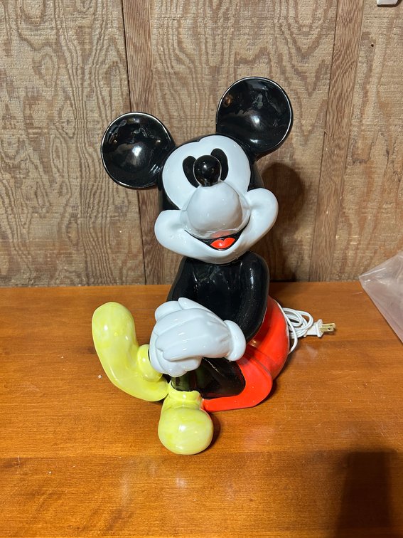 Musical Mickey Mouse and Lamp 13" - works