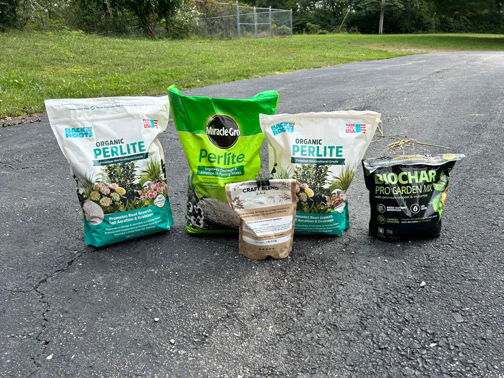 Gardening Materials - LOT B