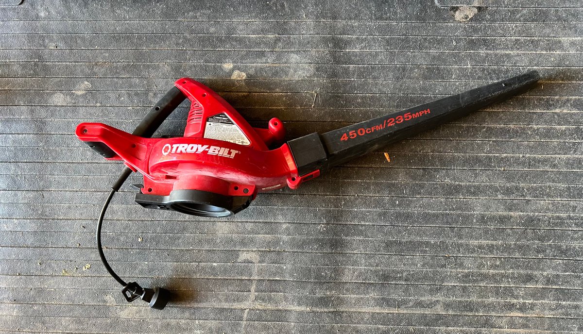 Troy Bilt Leaf Blower