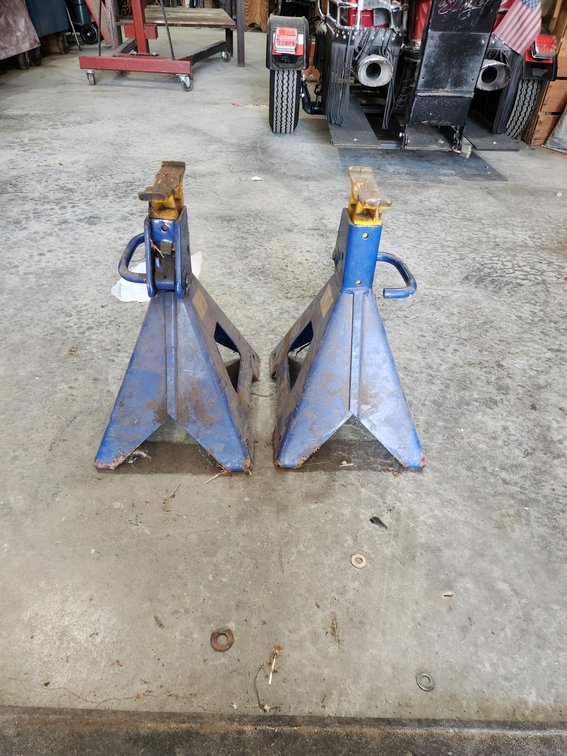 Two Heavy Duty Jack Stands
