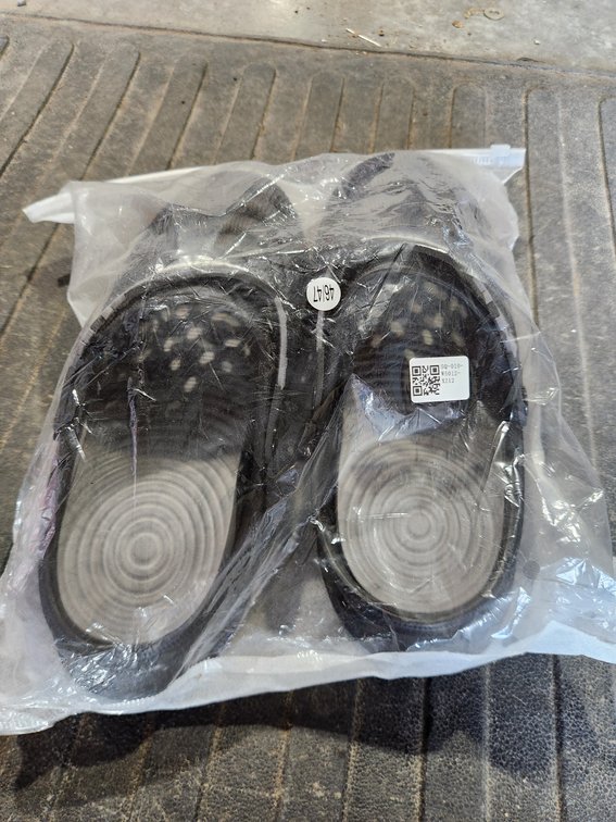 Croc-like Brand New Fashion Shoes Men's 12/13