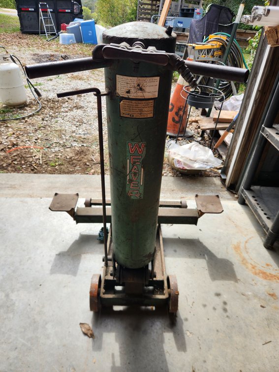 Weaver Pneumatic Air-Lift Bumper Jack