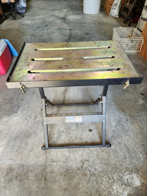 Welding Table w/Welding Masks 30x20x33