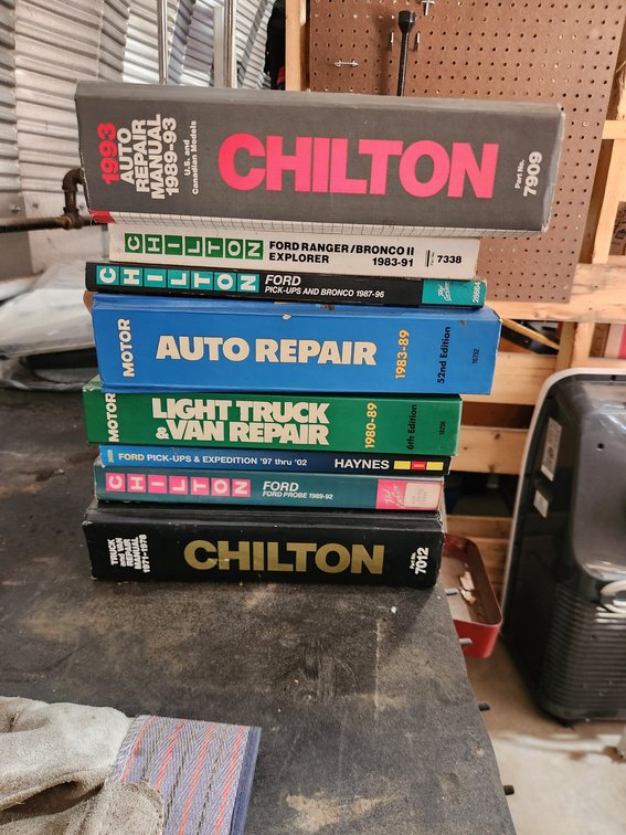 Lot of Mechanic/Car Books