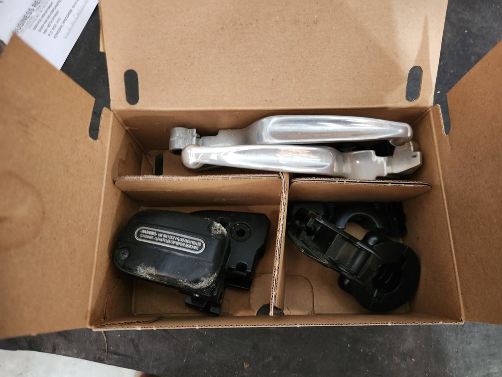 Harley Davidson Chome Front Master Cylinder and Clutch Bracket Kit