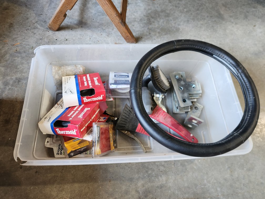 Lot of Miscellaneous Car Accessories.