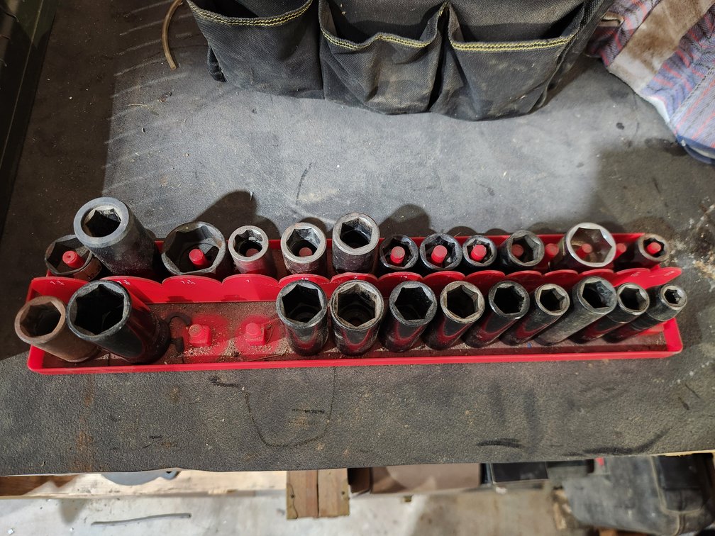 Set of Sockets with Sorting Tray. Missing Sockets