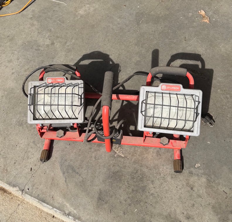 2 Sets of Shop lights