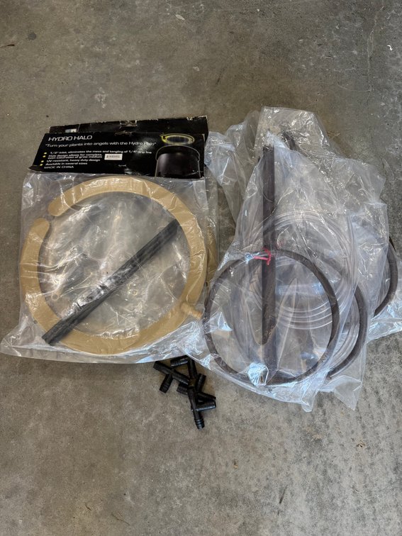 Lot of irrigation drip rings