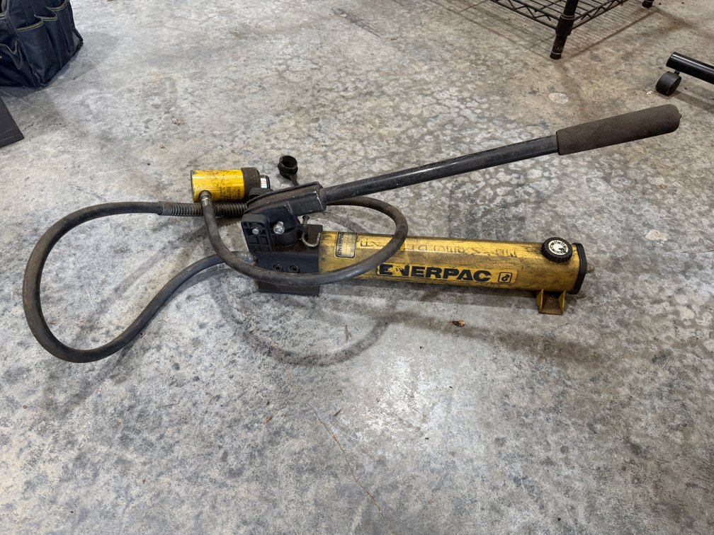 Everpac Hydraulic jack