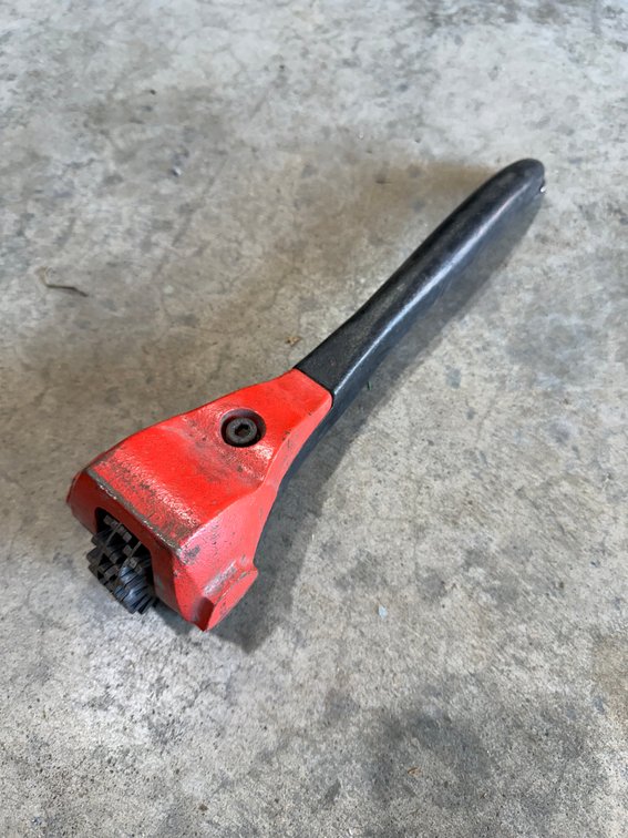 Grinding wheel dressing tool