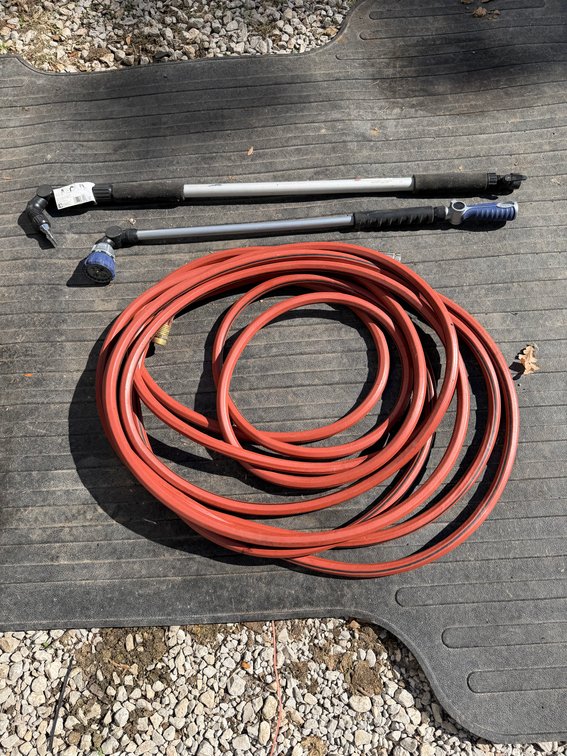 Hose with extended nozzle sprayers