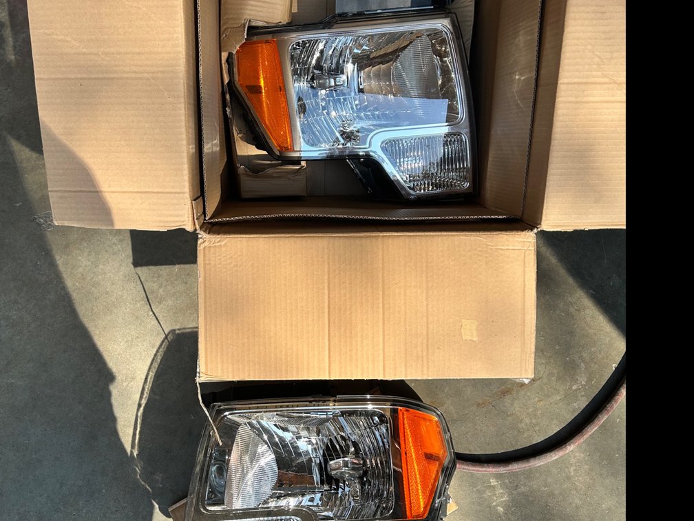 Pair of headlights for f150