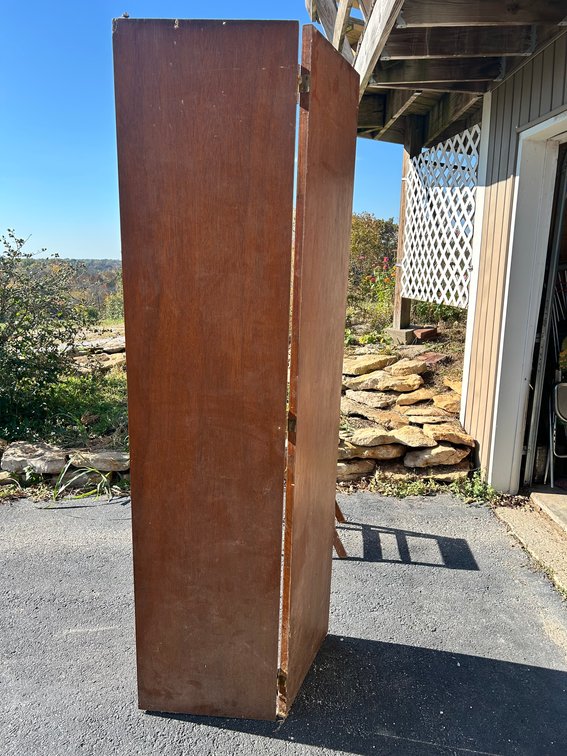 Foldable Door - needs knob