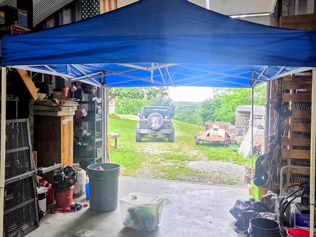 Pop up canopy tent