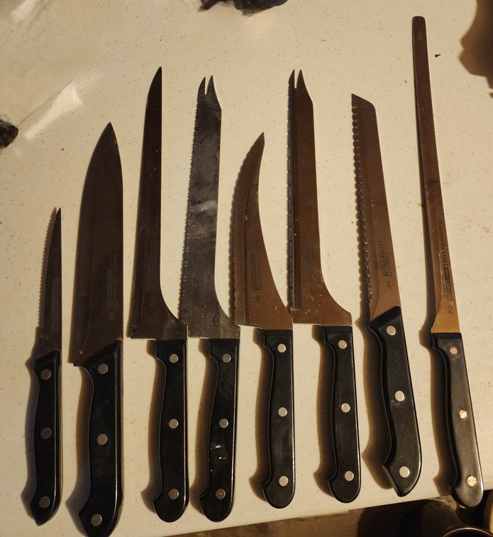 Showtime Six Star Knife Set-not complete