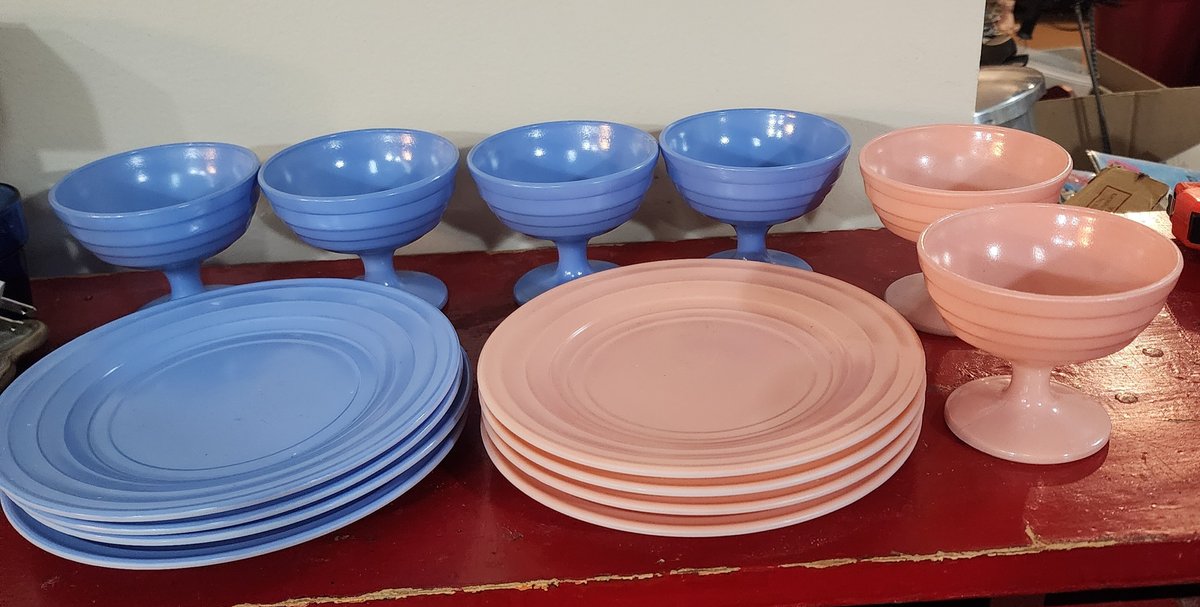 Vintage Hazel Atlas Moderntone Platonite Sherbert Glasses and 7" Plates
