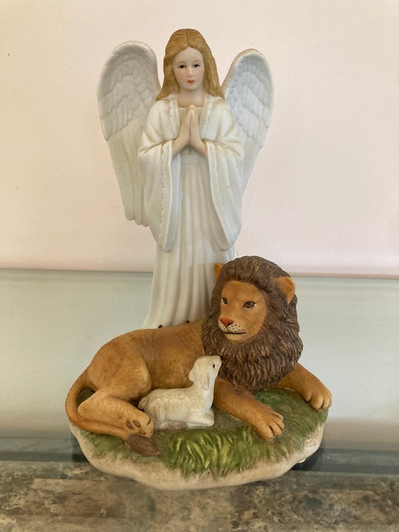 Home Interiors Porcelain "Peace on Earth", 7"