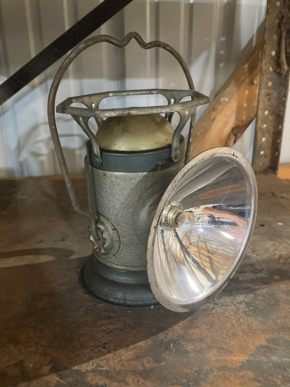Vintage Delta Powerlite Lantern-untested