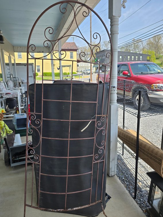 6ft tall porch/ garden trellis iron