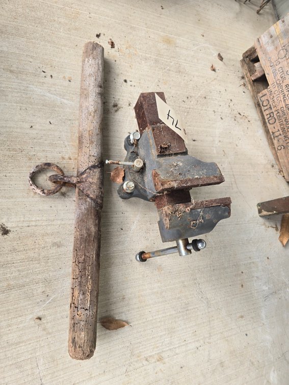Horse swivel tree and vice