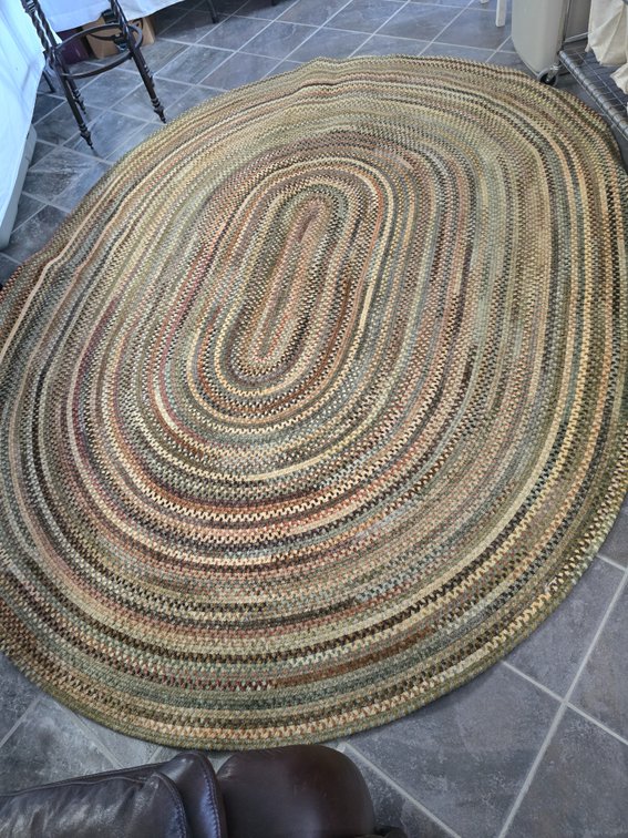 Oval rug