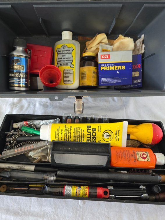 Muzzleloader accessories box