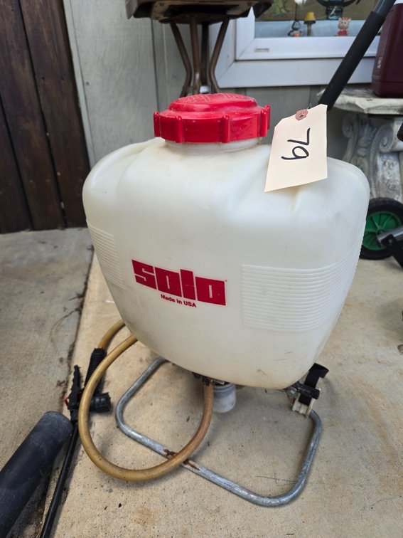 Solo pump up sprayer