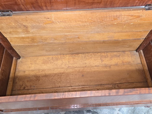 Image for Homemade blanket chest, Tiger Oak??