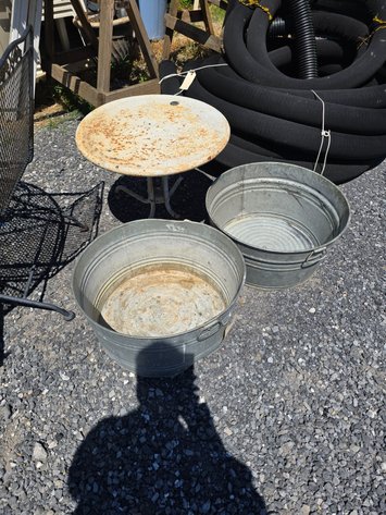 Image for Metal coffee table and two galvinized tubs