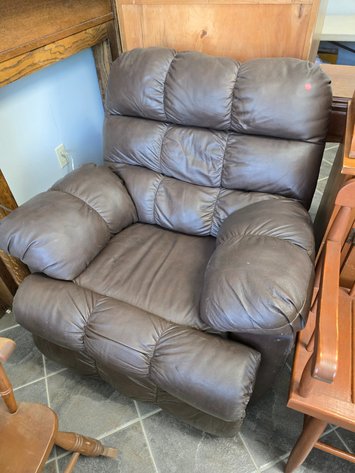 Image for Full leather recliner excellent condition large