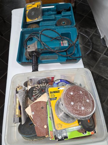 Image for Makita Disc grinder and accessories