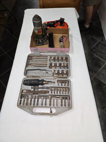 Image for 4 ton bottle jack and Craftsman tools
