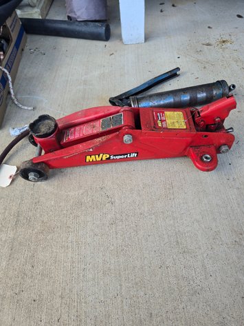 Image for Super lift jack and grease gun