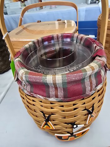 Image for 2000 Longerberger October Fields Halloween Basket