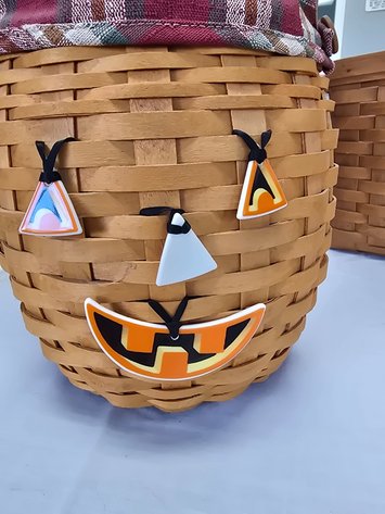 Image for 2000 Longerberger October Fields Halloween Basket