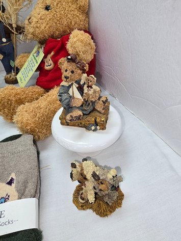 Image for New kitty socks, Boys Bears,Wedgewood orna.  ect