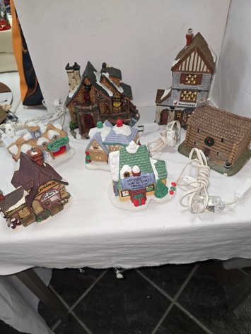 Image for 7 village pieces, some light up