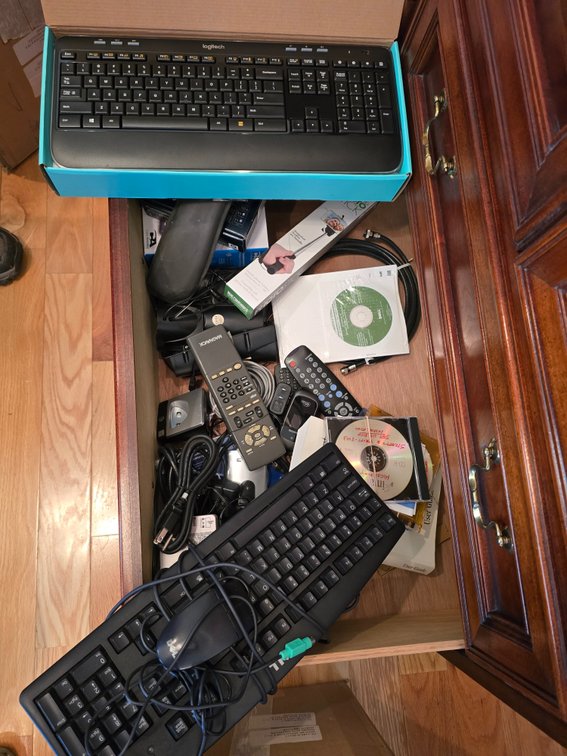 Electronics including new keyboards